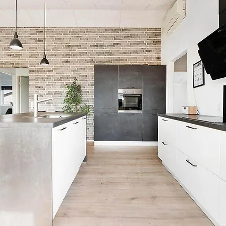 Ln1718-hjorring-novembervej-4 別荘 イェリング